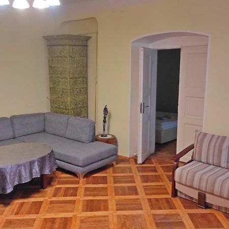 Apartment On Katedralna Leopoli Esterno foto