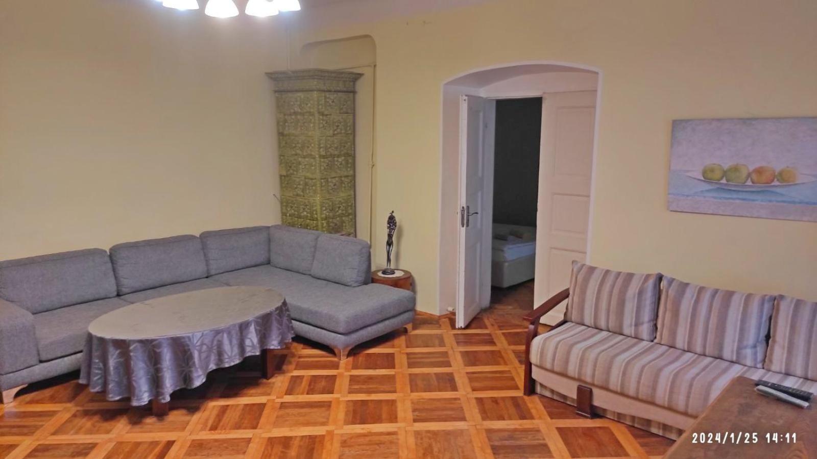 Apartment On Katedralna Leopoli Esterno foto